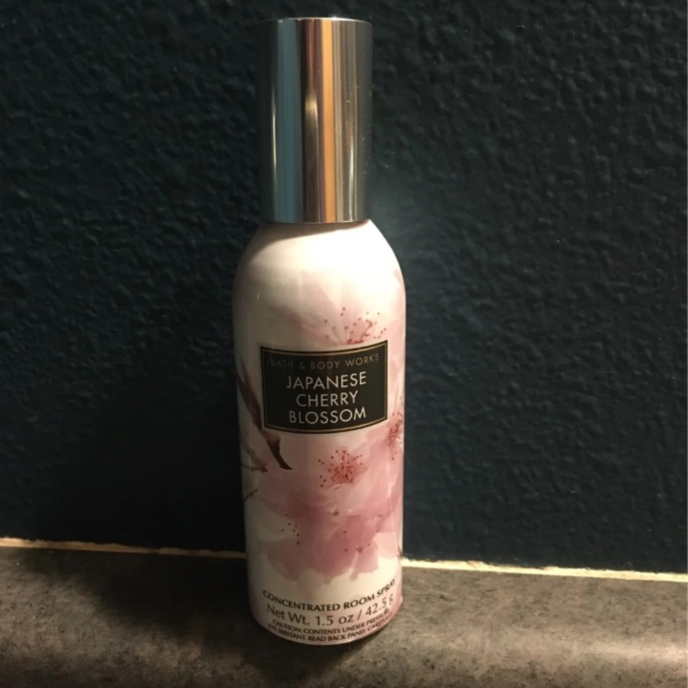 Bath & Body Works Japanese Cherry Blossom Spray